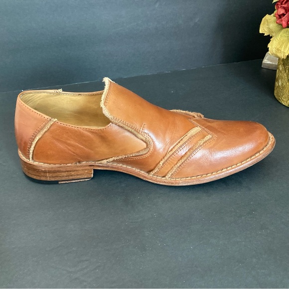 Red Tape Man Shoes |Color Light Brown |Size 9 | Pre-Owned Good Condition - Picture 6 of 10